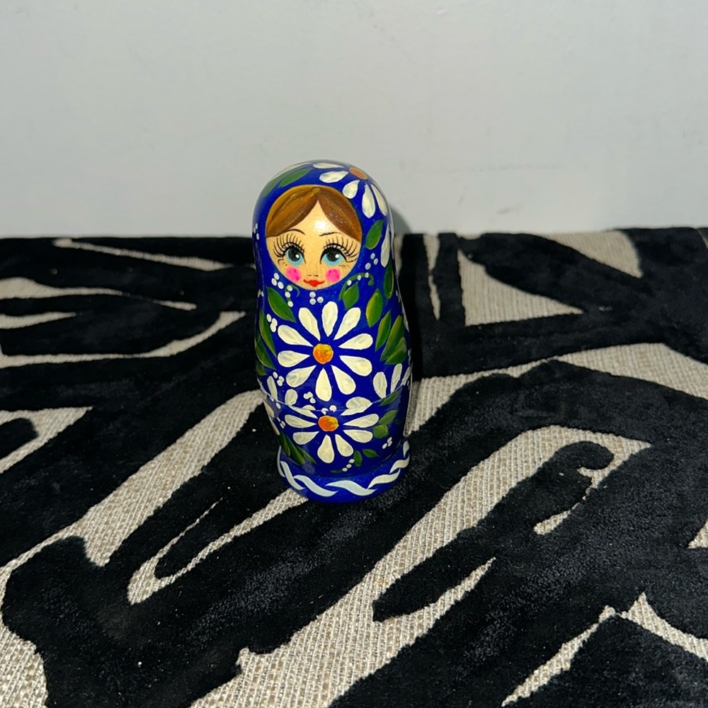 Vintage set of wooden Russian nesting dolls. - Picture 1 of 2